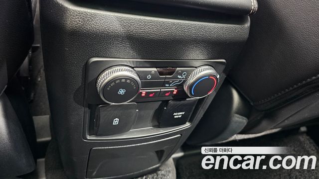 Ford Explorer (VI) 2.3 LimIted 4WD 2022 — фото 18