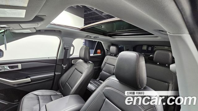 Ford Explorer (VI) 2.3 LimIted 4WD 2022 — фото 19
