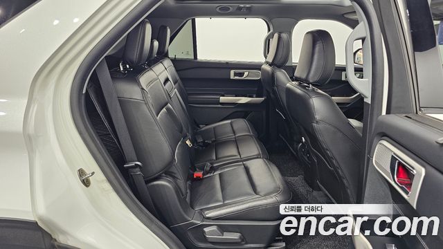 Ford Explorer (VI) 2.3 LimIted 4WD 2022 — фото 26