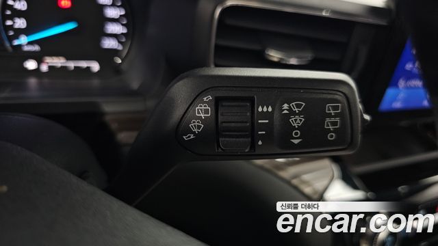 Ford Explorer (VI) 2.3 LimIted 4WD 2022 — фото 34