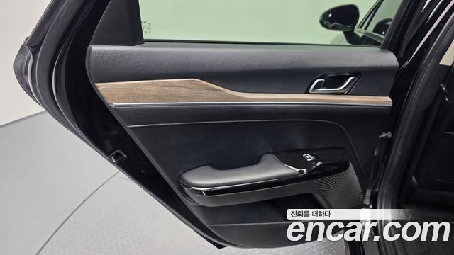 Kia K5 (III) 2.0 Noblesse 2021 — фото 24