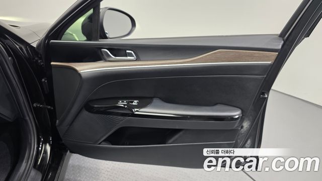 Kia K5 (III) 2.0 Noblesse 2021 — фото 25