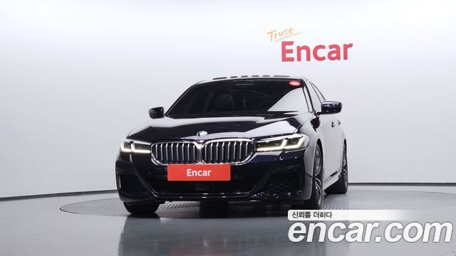 BMW 5 Series (G30) 520i M Sport 2023 — фото 3