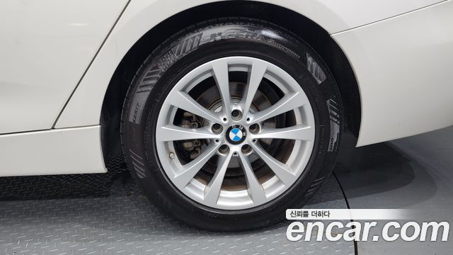 BMW 3 Series GT (F34) GT 320d xDrive 2020 — фото 27