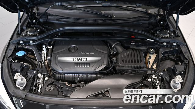BMW 1 Series (F40) 120i M Sports 2023 — фото 6