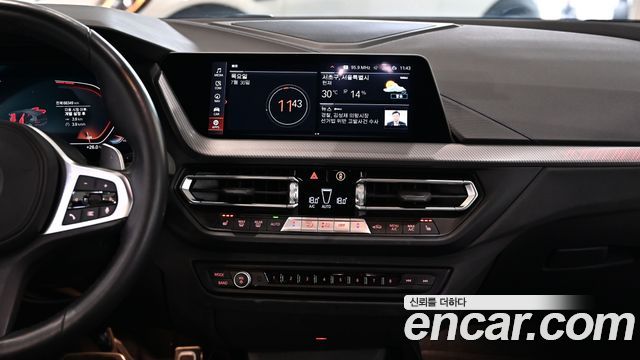 BMW 1 Series (F40) 120i M Sports 2023 — фото 22