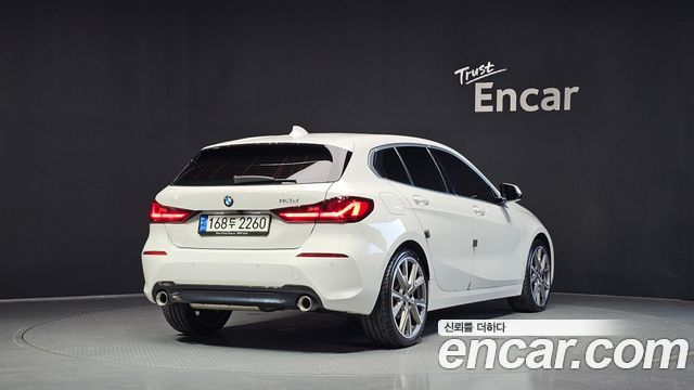 BMW 1 Series (F40) 118d Sport 2021 — фото 2