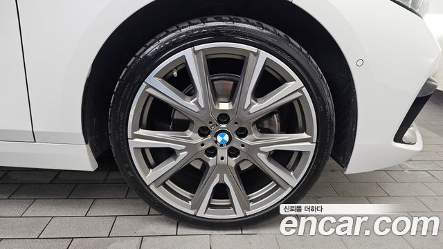 BMW 1 Series (F40) 118d Sport 2021 — фото 21