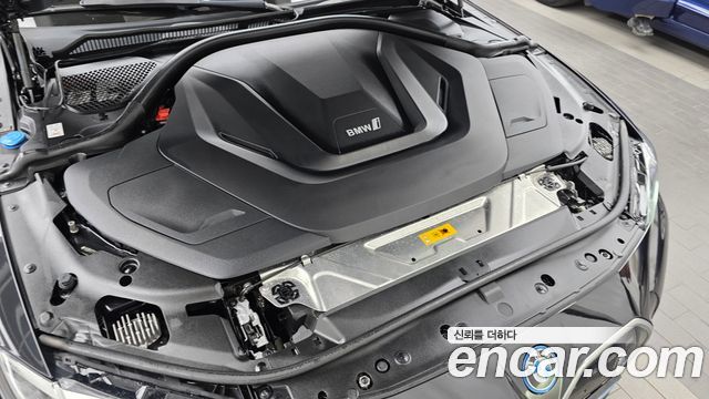 BMW i4 eDrive40 M Sports 2022 — фото 6