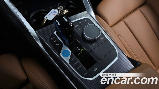 BMW i4 eDrive40 M Sports 2022 — фото 9
