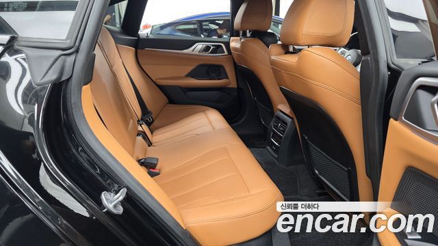 BMW i4 eDrive40 M Sports 2022 — фото 11