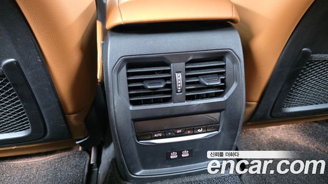 BMW i4 eDrive40 M Sports 2022 — фото 18