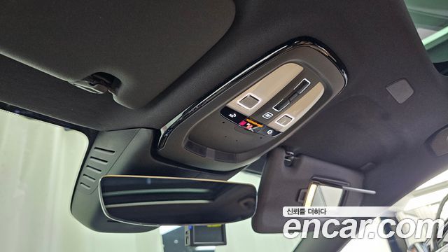 Volvo V60 Cross Country (II) B5 Ultimate AWD 2023 — фото 31