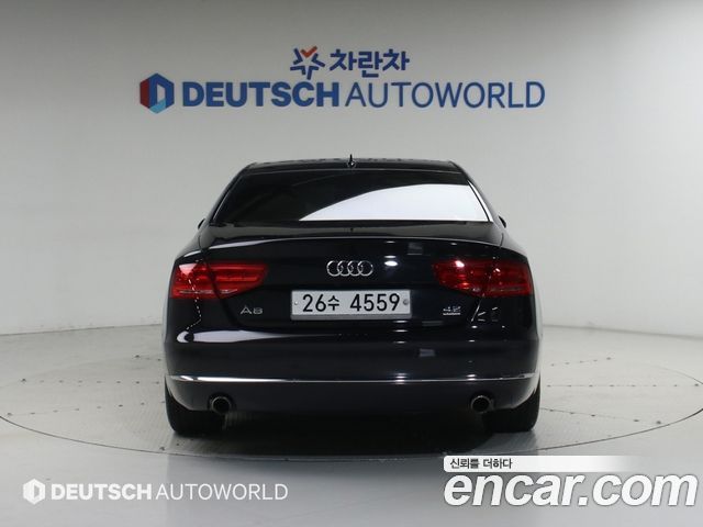 Audi A8 4.2 FSI Quattro D4 2011 — фото 4