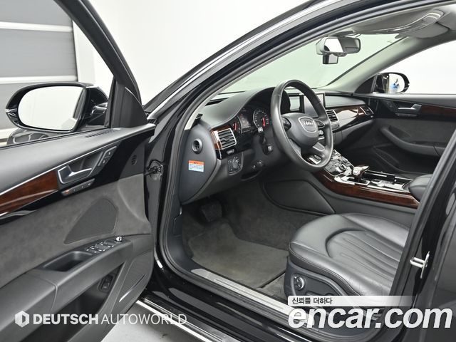 Audi A8 4.2 FSI Quattro D4 2011 — фото 15