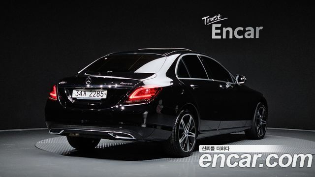 Mercedes-Benz C-Class (W205) C220 d 4MATIC Exclusive 2019 — фото 2