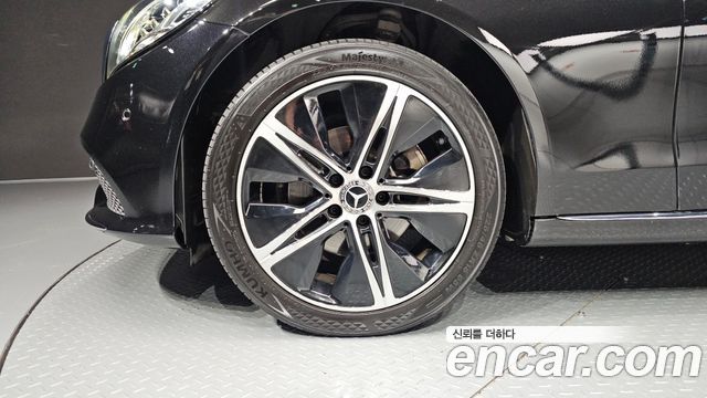 Mercedes-Benz C-Class (W205) C220 d 4MATIC Exclusive 2019 — фото 5