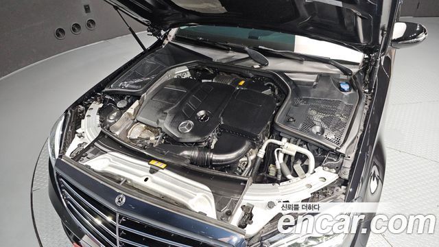 Mercedes-Benz C-Class (W205) C220 d 4MATIC Exclusive 2019 — фото 6