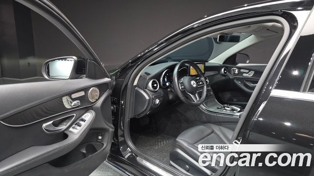 Mercedes-Benz C-Class (W205) C220 d 4MATIC Exclusive 2019 — фото 10