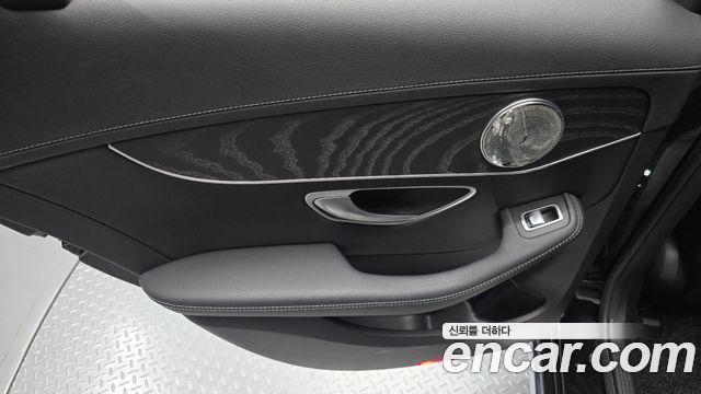 Mercedes-Benz C-Class (W205) C220 d 4MATIC Exclusive 2019 — фото 25