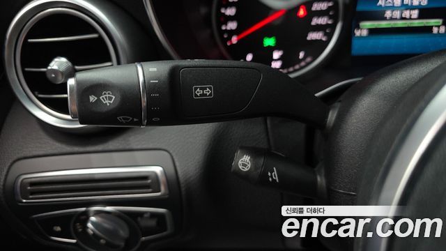 Mercedes-Benz C-Class (W205) C220 d 4MATIC Exclusive 2019 — фото 28