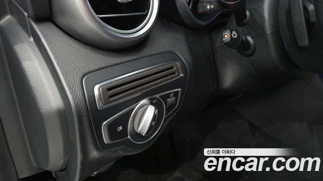 Mercedes-Benz C-Class (W205) C220 d 4MATIC Exclusive 2019 — фото 29