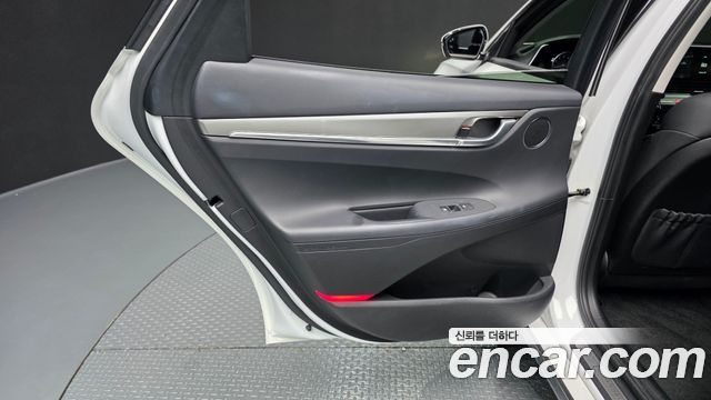 Hyundai Grandeur (IG) 2.5 Premium 2021 — фото 25