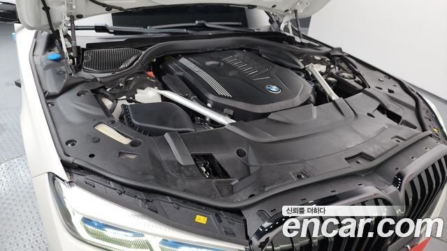 BMW 7 Series (G11) 740i M Sport 2021 — фото 6