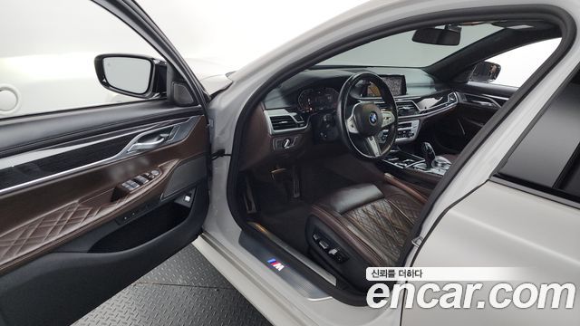 BMW 7 Series (G11) 740i M Sport 2021 — фото 10