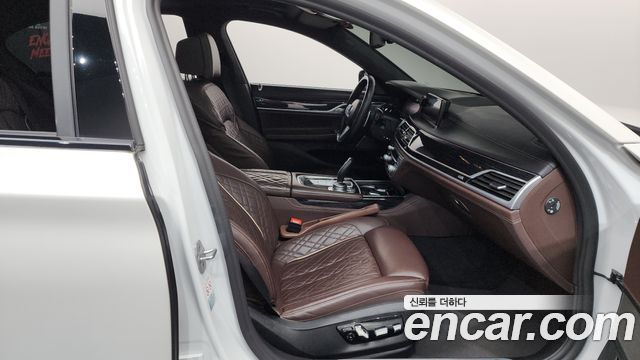 BMW 7 Series (G11) 740i M Sport 2021 — фото 26
