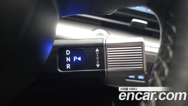 Hyundai Kona (SX2) Gasoline 1.6 Turbo 4WD Premium 2023 — фото 9