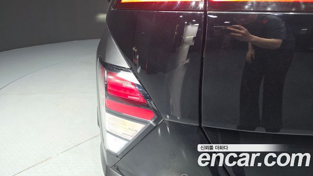 Hyundai Kona (SX2) Gasoline 1.6 Turbo 4WD Premium 2023 — фото 23