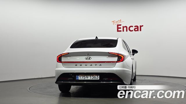 Hyundai Sonata (DN8) 2.0 Premium Plus 2022 — фото 4