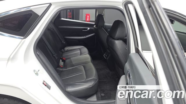 Hyundai Sonata (DN8) 2.0 Premium Plus 2022 — фото 16