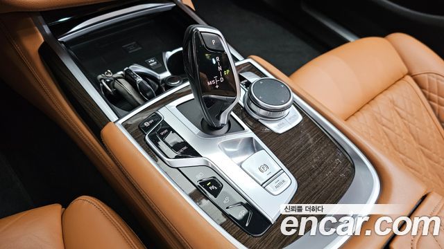 BMW 7 Series (G11) 745Le iPerformance Design Pure Excellence 2020 — фото 9