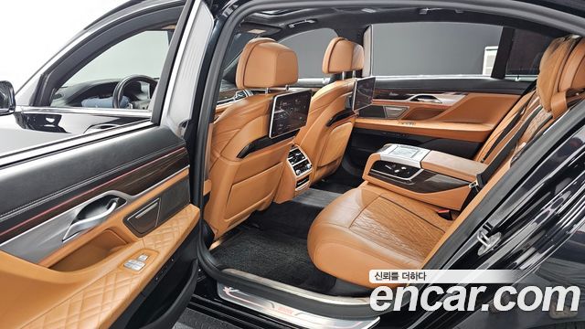 BMW 7 Series (G11) 745Le iPerformance Design Pure Excellence 2020 — фото 15