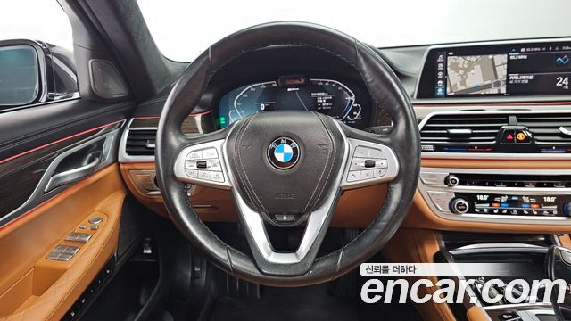 BMW 7 Series (G11) 745Le iPerformance Design Pure Excellence 2020 — фото 16