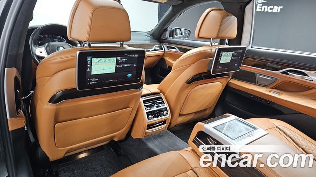 BMW 7 Series (G11) 745Le iPerformance Design Pure Excellence 2020 — фото 18
