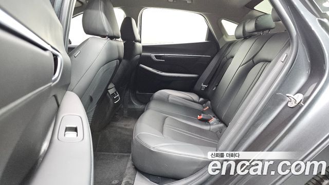 Hyundai Sonata The Edge (DN8) 2.0 Premium 2024 — фото 11
