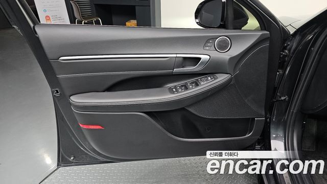 Hyundai Sonata The Edge (DN8) 2.0 Premium 2024 — фото 24