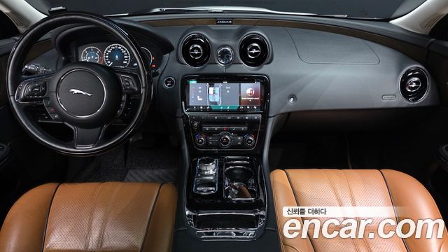 Jaguar XJ 3.0D Premium Luxury LWB X351 2019 — фото 7
