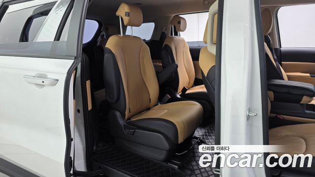 Kia Carnival (IV) Diesel 9-Seater Prestige 2023 — фото 15