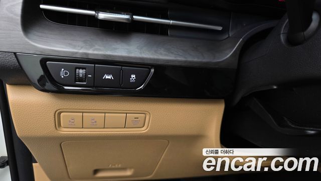 Kia Carnival (IV) Diesel 9-Seater Prestige 2023 — фото 24