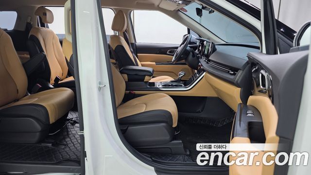 Kia Carnival (IV) Diesel 9-Seater Prestige 2023 — фото 32