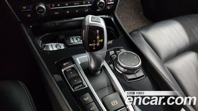 BMW 5 Series GT (F07) GT xDrive 2016 — фото 9