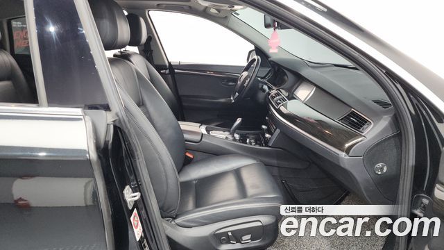 BMW 5 Series GT (F07) GT xDrive 2016 — фото 15