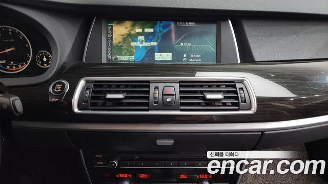 BMW 5 Series GT (F07) GT xDrive 2016 — фото 18