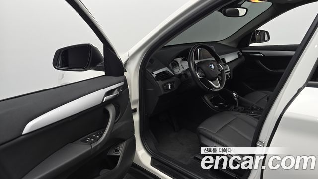 BMW X1 (F48) xDrive 18d Joy 2018 — фото 10
