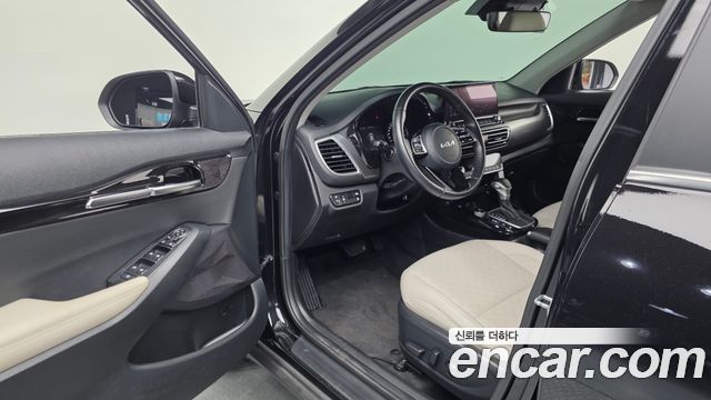 Kia Seltos Gasoline 1.6 Turbo 2WD Gravity 2023 — фото 10
