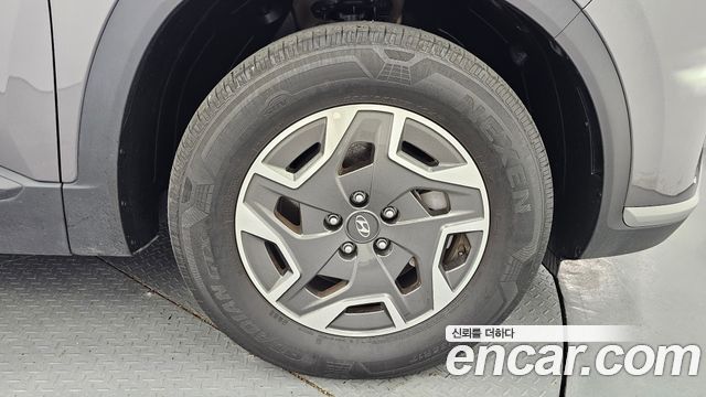 Hyundai Santa Fe HEV 1.6 2WD Exclusive 2022 — фото 21